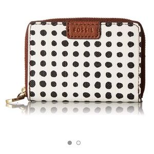 NWOT Fossil Wallet